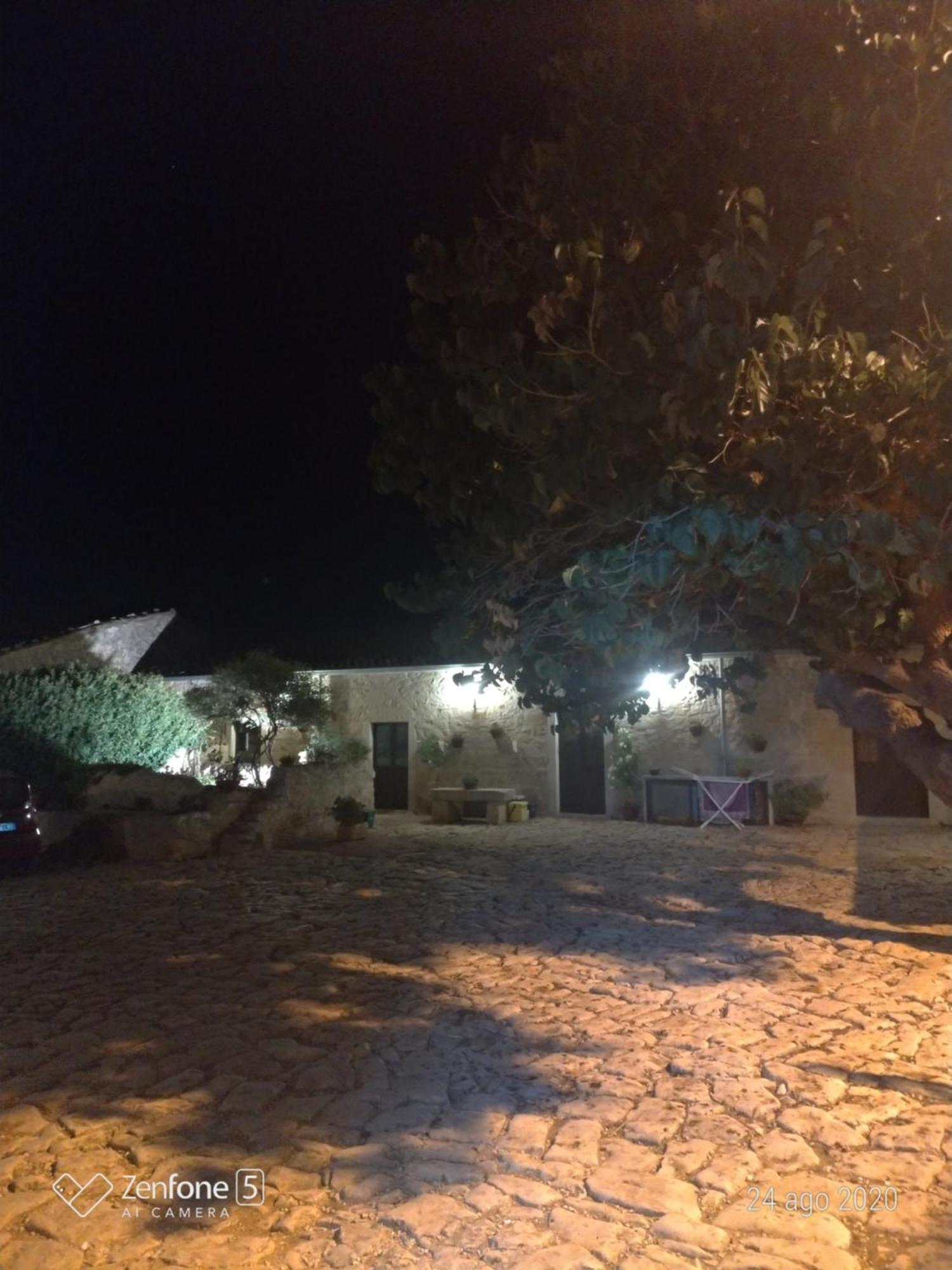 I Dammusi Villa Santa Croce Camerina Luaran gambar